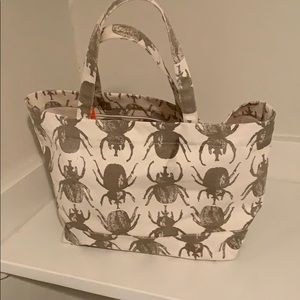 INDIA HICKS Eleuthera Beetle Tote
India Hicks